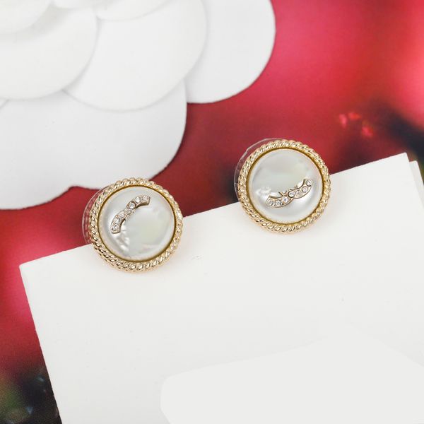 mini pearl earrings designer jewelry 18k gold plated letters women wedding party jewelry valentine's day birthday gift, Golden;silver
mini pearl earrings designer jewelry 18k gold plated letters women wedding party jewelry valentine's day birthday gift, Golden;silver