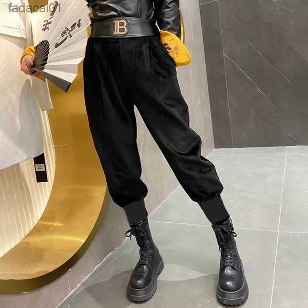 autumn winter thick velvet warm black pants women high waist plus size harem pants loose trousers l230621, Black;white
autumn winter thick velvet warm black pants women high waist plus size harem pants loose trousers l230621, Black;white