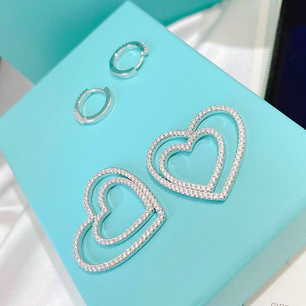 popular women's double peach heart earrings in europe and america, luxury classic love earrings, girls' valentine's day gift,, Golden;silver
popular women's double peach heart earrings in europe and america, luxury classic love earrings, girls' valentine's day gift,, Golden;silver