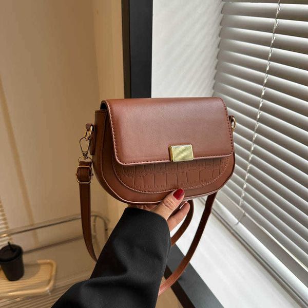 fashion leisure style bag for women new fashion saddle bag with foreign texture women's bag one shoulder crossbody bag
fashion leisure style bag for women new fashion saddle bag with foreign texture women's bag one shoulder crossbody bag