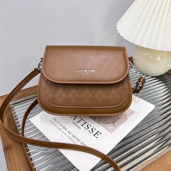 autumn and winter texture splice bag for women new fashion casual crossbody bag versatile one shoulder saddle bag
autumn and winter texture splice bag for women new fashion casual crossbody bag versatile one shoulder saddle bag