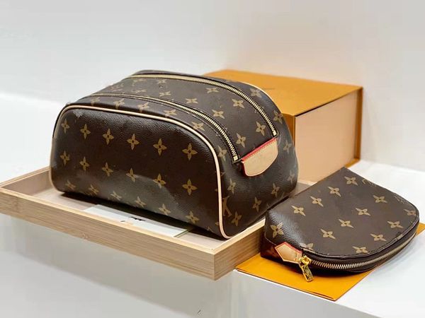 fashion women's cosmetic bag designer retro printing style handbag temperament collocation silk scarf diagonal shoulder bags wf
fashion women's cosmetic bag designer retro printing style handbag temperament collocation silk scarf diagonal shoulder bags wf