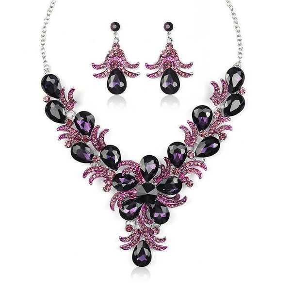 brilliant purple new exaggerated jewelry necklace bride wedding suit inlaid with diamond alloy water drop shape 230628, Silver
brilliant purple new exaggerated jewelry necklace bride wedding suit inlaid with diamond alloy water drop shape 230628, Silver
