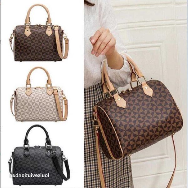 women messenger travel bag classic style fashion bags shoulder bags lady totes handbags speedy with gold lock djfgf
women messenger travel bag classic style fashion bags shoulder bags lady totes handbags speedy with gold lock djfgf