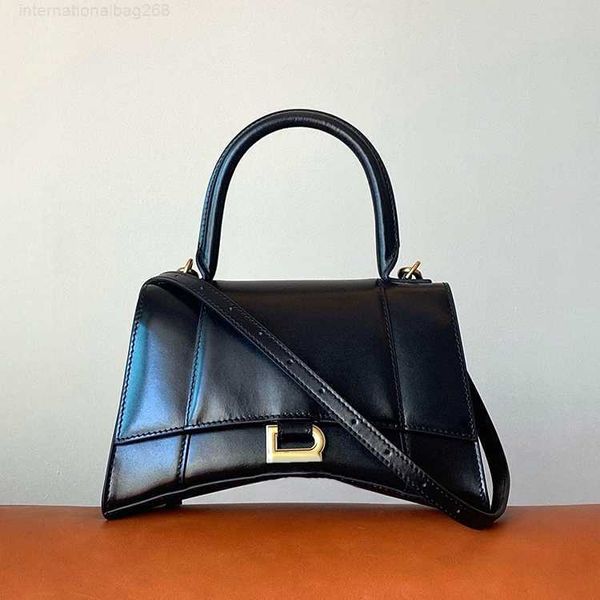 women's luxury clutch shoulder bag man hourglass crossbody genuine leather tote designer work bag sling small purse handbag metal lette
women's luxury clutch shoulder bag man hourglass crossbody genuine leather tote designer work bag sling small purse handbag metal lette