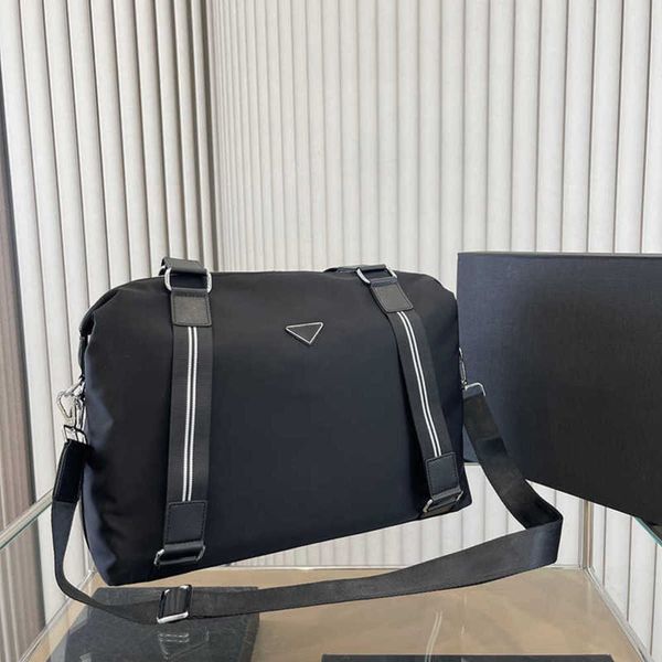 luggage mens travel bags designer duffle bag simple luxury nylon handbag women shoulder purse weekender bag 230629
luggage mens travel bags designer duffle bag simple luxury nylon handbag women shoulder purse weekender bag 230629