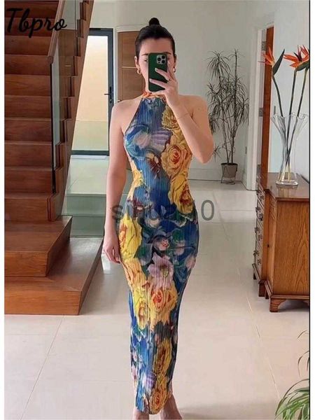 casual dresses vintage floral print halter lace up folds dress for women elegant sleeveless bodycon tie-dye vestidos summer evening party go, Black;gray
casual dresses vintage floral print halter lace up folds dress for women elegant sleeveless bodycon tie-dye vestidos summer evening party go, Black;gray