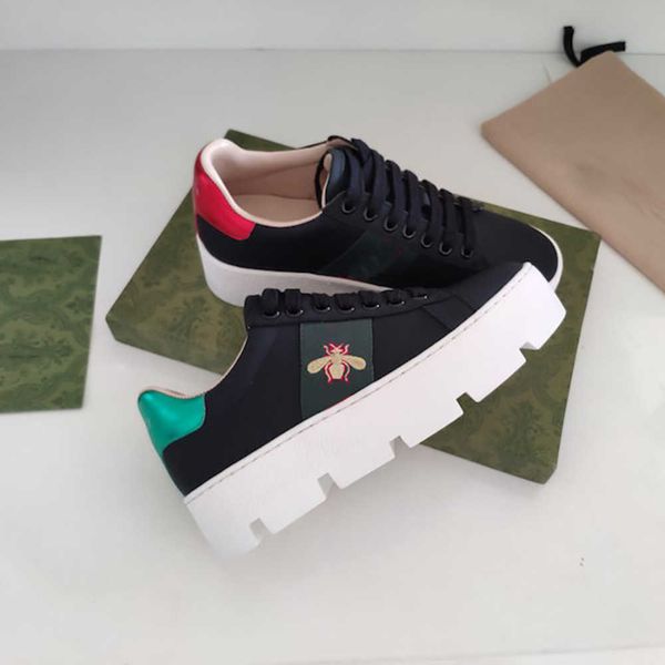 designer shoes women ace embroidered platform sneaker real leather sneakers classic casual black white thick bottom shoe size 35-41 with box
designer shoes women ace embroidered platform sneaker real leather sneakers classic casual black white thick bottom shoe size 35-41 with box