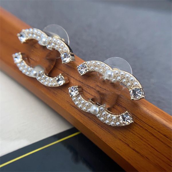 designers brand gold earrings letter ccity ear stud women crystal pearl geometric earring for wedding party woman jewelry 71122323, Golden;silver
designers brand gold earrings letter ccity ear stud women crystal pearl geometric earring for wedding party woman jewelry 71122323, Golden;silver