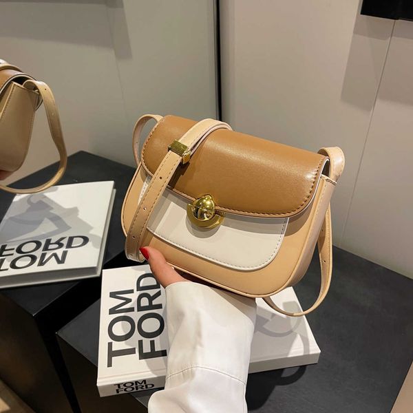new fashion trend niche simple and versatile lock buckle super saddle bag personalized solid color single shoulder underarm bag female
new fashion trend niche simple and versatile lock buckle super saddle bag personalized solid color single shoulder underarm bag female