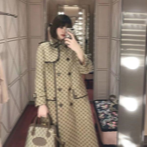 luxury designer womens trench coats women windbreaker body letter print jacket loose belt coat female casual long trenchs coat, Tan;black
luxury designer womens trench coats women windbreaker body letter print jacket loose belt coat female casual long trenchs coat, Tan;black