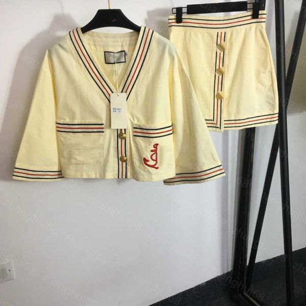 23ss skirt set womens designer clothing embroidery pocket v-neck short sleeve cardigan striped embroidery high waisted short skirt sets wome, White
23ss skirt set womens designer clothing embroidery pocket v-neck short sleeve cardigan striped embroidery high waisted short skirt sets wome, White