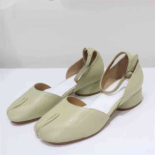 hbp dres shoe popular leather flat mule loafer shoe woman split toe comfort summer walk casual slip on flip flop women 220723, Black
hbp dres shoe popular leather flat mule loafer shoe woman split toe comfort summer walk casual slip on flip flop women 220723, Black