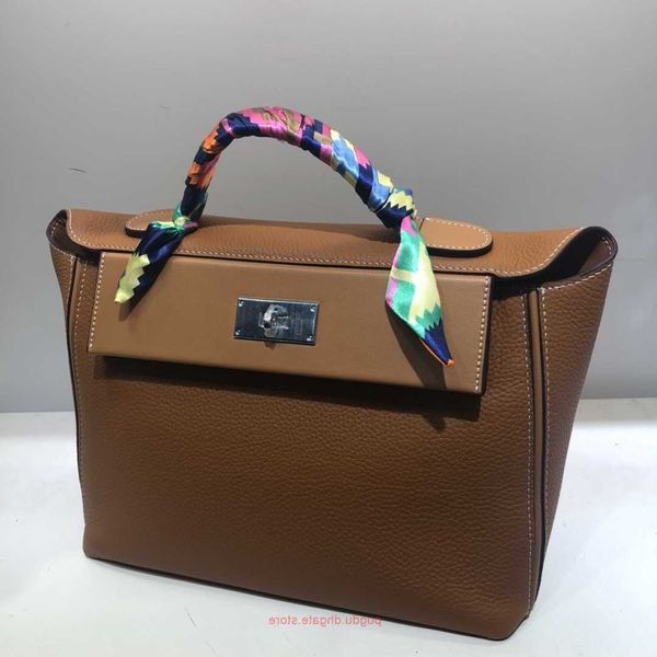 original wholesale h home tote bags online shop 2023 spring new cowhide lock button women's bag single shoulder crossbody handheld with
original wholesale h home tote bags online shop 2023 spring new cowhide lock button women's bag single shoulder crossbody handheld with