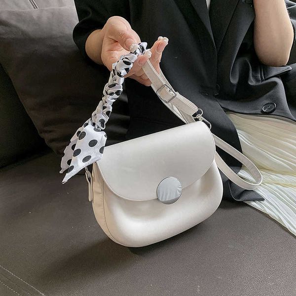 small fresh and fashionable simple this year's popular scarf one shoulder crossbody bag summer new fashionable saddle bag
small fresh and fashionable simple this year's popular scarf one shoulder crossbody bag summer new fashionable saddle bag