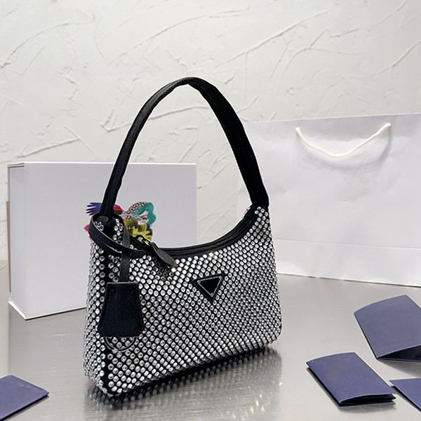 luxury designer fashion women's shoulder bags totes diamond temperament exquisite a celebrity women bag
luxury designer fashion women's shoulder bags totes diamond temperament exquisite a celebrity women bag