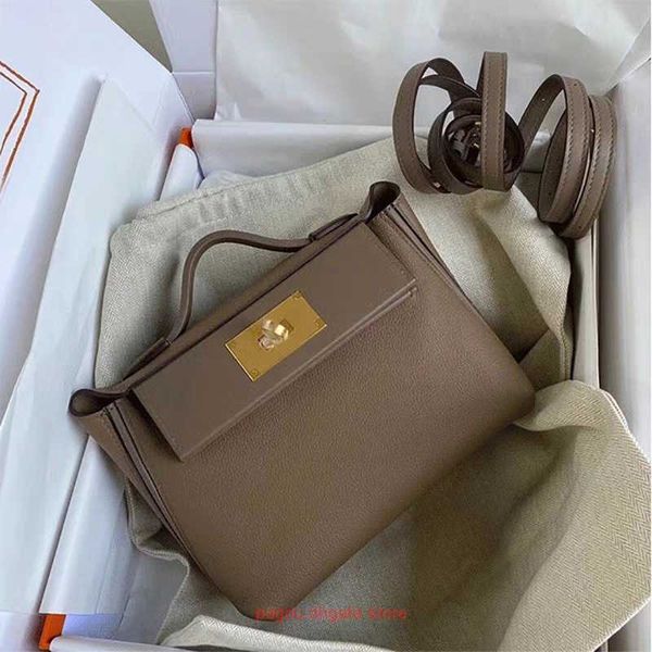 h home designer 2424 tote bags for sale leather cowhide 2424min bag with buckle one shoulder diagonal two shoulders large capacity fashionab
h home designer 2424 tote bags for sale leather cowhide 2424min bag with buckle one shoulder diagonal two shoulders large capacity fashionab