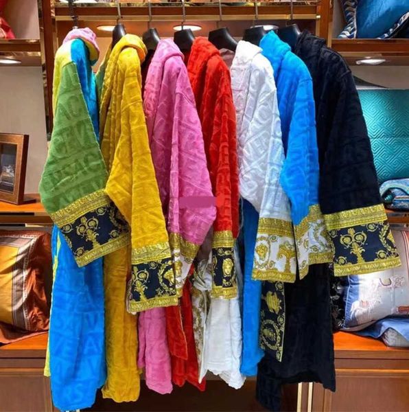 2023men's sleepwear mens womens home robes shawl collar cotton soft fluffy designer brand luxury vintage bathrobe pajamas lovers dressi
2023men's sleepwear mens womens home robes shawl collar cotton soft fluffy designer brand luxury vintage bathrobe pajamas lovers dressi