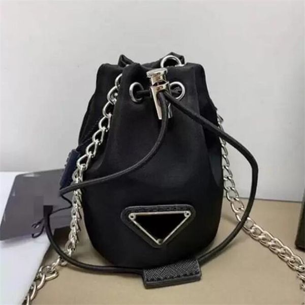 new luxury triangle bags cute coin purse men's women's nylon wallet casual clutch wallets card holders chain shoulder crossbody ba, Red;black
new luxury triangle bags cute coin purse men's women's nylon wallet casual clutch wallets card holders chain shoulder crossbody ba, Red;black