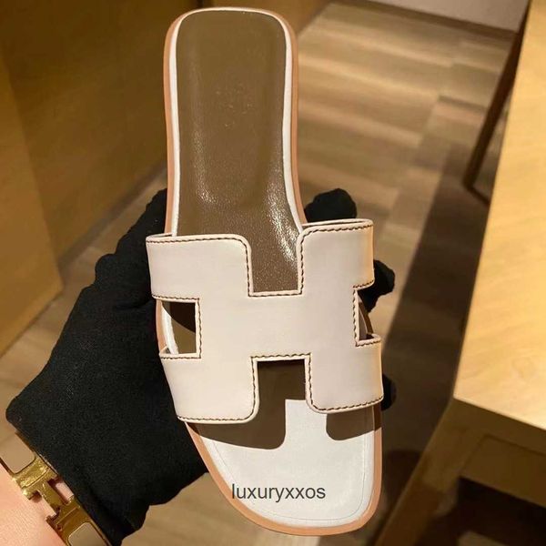 2023 h sandals oasis summer outwear oran high women's designer edition hermz leather girl slipper casual vacation beach slide versatile
2023 h sandals oasis summer outwear oran high women's designer edition hermz leather girl slipper casual vacation beach slide versatile