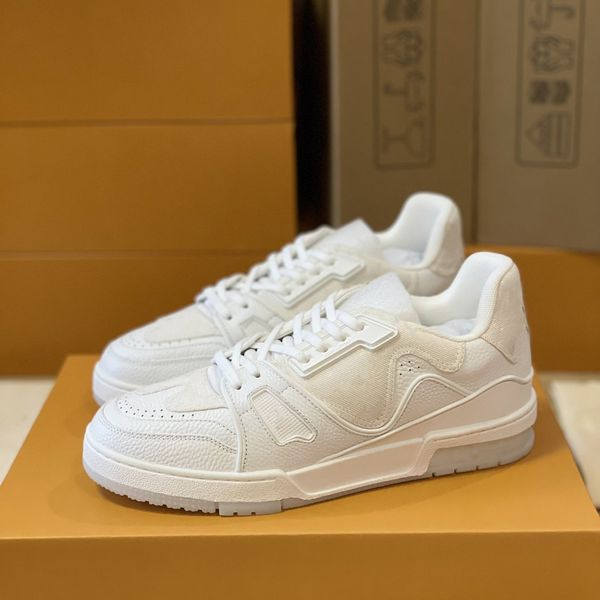brand designer running shoes luis classic low-sports shoe men women vuttonity outdoor leisure vintage sneaker trainer o046
brand designer running shoes luis classic low-sports shoe men women vuttonity outdoor leisure vintage sneaker trainer o046