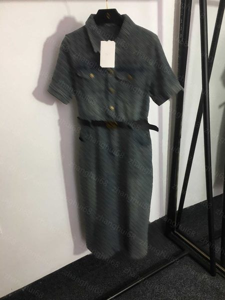 23ss summer dresses women dress womens designer clothing custom carriage button-down lapel short sleeve jacquard denim dress with belt women, Black;gray
23ss summer dresses women dress womens designer clothing custom carriage button-down lapel short sleeve jacquard denim dress with belt women, Black;gray