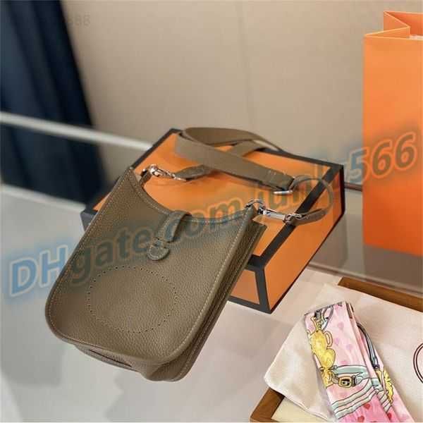 genuine leather shoulder bags handbag leathers handbags luxury designe wallet womens cross body purse tote evening bags5
genuine leather shoulder bags handbag leathers handbags luxury designe wallet womens cross body purse tote evening bags5