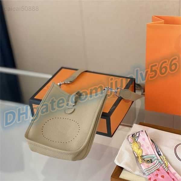 genuine leather shoulder bags handbag leathers handbags luxury designe wallet womens cross body purse tote evening bags2
genuine leather shoulder bags handbag leathers handbags luxury designe wallet womens cross body purse tote evening bags2