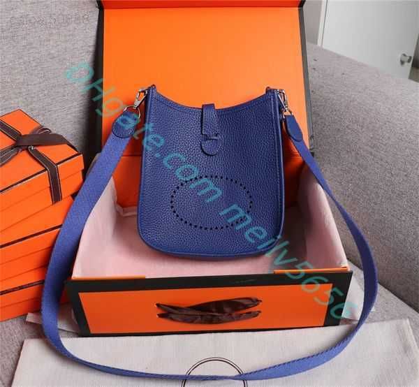 fashionable soft leather bag female evelyn mobile phone bag fashionable simple one shoulder messenger handbag12
fashionable soft leather bag female evelyn mobile phone bag fashionable simple one shoulder messenger handbag12