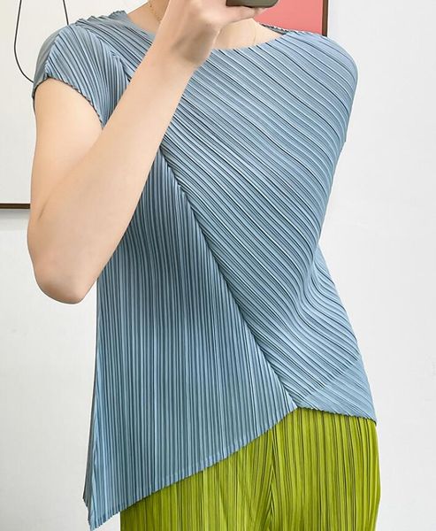 luxury and fashion new issey pleated three house new style short sleeve t-shirt, White
luxury and fashion new issey pleated three house new style short sleeve t-shirt, White