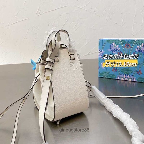 large cutie spain girl bag designer bags loewsbag mini hammock lady handbag drawstring hanging mini crossbody capacity shoulder packaging wo
large cutie spain girl bag designer bags loewsbag mini hammock lady handbag drawstring hanging mini crossbody capacity shoulder packaging wo
