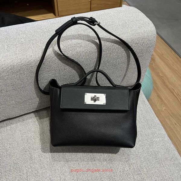 h home designer 2424 tote bags for sale head layer cow leather 2424 black silver buckle fashion bag leather shoulder messenger bag casual un
h home designer 2424 tote bags for sale head layer cow leather 2424 black silver buckle fashion bag leather shoulder messenger bag casual un
