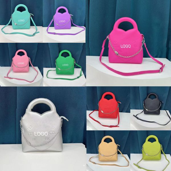 2023 new women's luxury designer shoulder strap bags messenger versatile fashion women purses and handbags
2023 new women's luxury designer shoulder strap bags messenger versatile fashion women purses and handbags