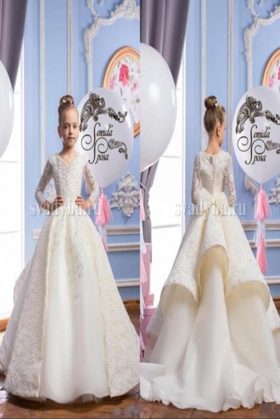 new arrival flower girls dresses long sleeves with pearls beads first communion dresses v neck lace ball gown girls pageant gowns3171288, White;blue
new arrival flower girls dresses long sleeves with pearls beads first communion dresses v neck lace ball gown girls pageant gowns3171288, White;blue