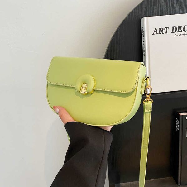 this year's popular temperament small bag for women new high-end texture fashion crossbody bag single shoulder underarm saddle bag
this year's popular temperament small bag for women new high-end texture fashion crossbody bag single shoulder underarm saddle bag