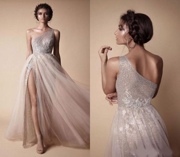 berta 2020 high side split sequined wedding dresses bohemian one shoulder lace appliqued bridal gowns vestido de novia5736375, White
berta 2020 high side split sequined wedding dresses bohemian one shoulder lace appliqued bridal gowns vestido de novia5736375, White