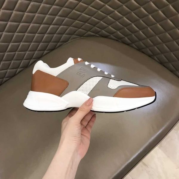 sneakers men's shoes with thick soles and high profile counters are the same as low profile casual shoes, Black
sneakers men's shoes with thick soles and high profile counters are the same as low profile casual shoes, Black