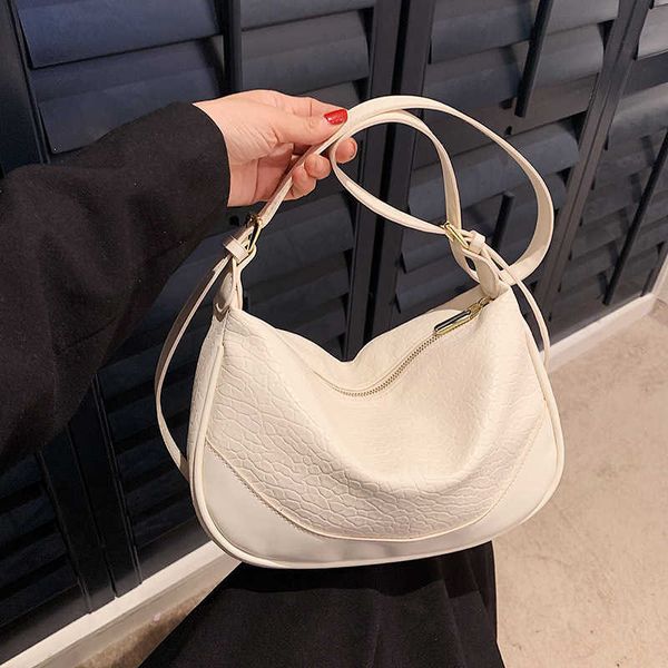 advanced fashion small bag for women spring/summer simple casual saddle bag for small people versatile trendy shoulder bag
advanced fashion small bag for women spring/summer simple casual saddle bag for small people versatile trendy shoulder bag