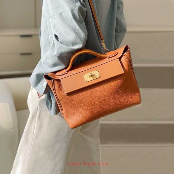 h home designer 2424 tote bags for sale the first layer of cowhide 2424 bag 2023 new large capacity buckle fashion leather portable shoulder
h home designer 2424 tote bags for sale the first layer of cowhide 2424 bag 2023 new large capacity buckle fashion leather portable shoulder