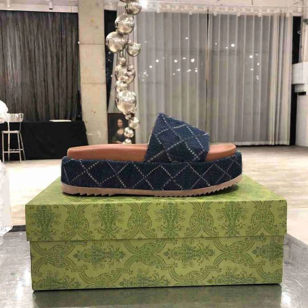 woman slippers luxurys fashion beach thick bottom sandals platform women shoes designer alphabet lady sandal leather high heel slides la xbz, Black
woman slippers luxurys fashion beach thick bottom sandals platform women shoes designer alphabet lady sandal leather high heel slides la xbz, Black