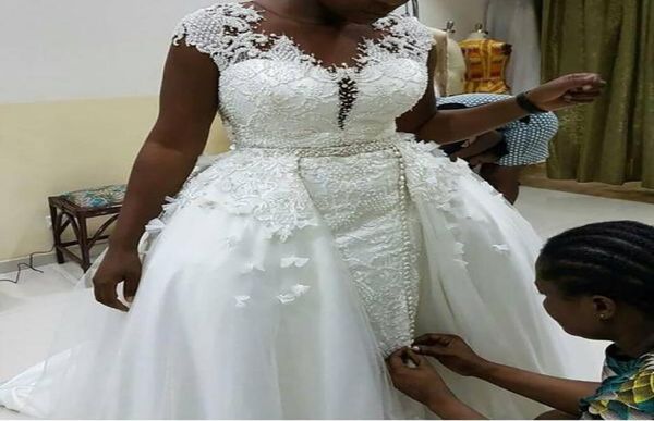 vestidos de novia african lace wedding dresses with detachable train handwork cap sleeves sheer neck plus size bridal gown7826025, White
vestidos de novia african lace wedding dresses with detachable train handwork cap sleeves sheer neck plus size bridal gown7826025, White