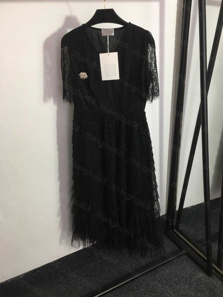 23ss women dress womens designer clothing summer dresses beaded flower temperament v-neck lace short-sleeved dress cake dress womens clothin, Black;gray
23ss women dress womens designer clothing summer dresses beaded flower temperament v-neck lace short-sleeved dress cake dress womens clothin, Black;gray