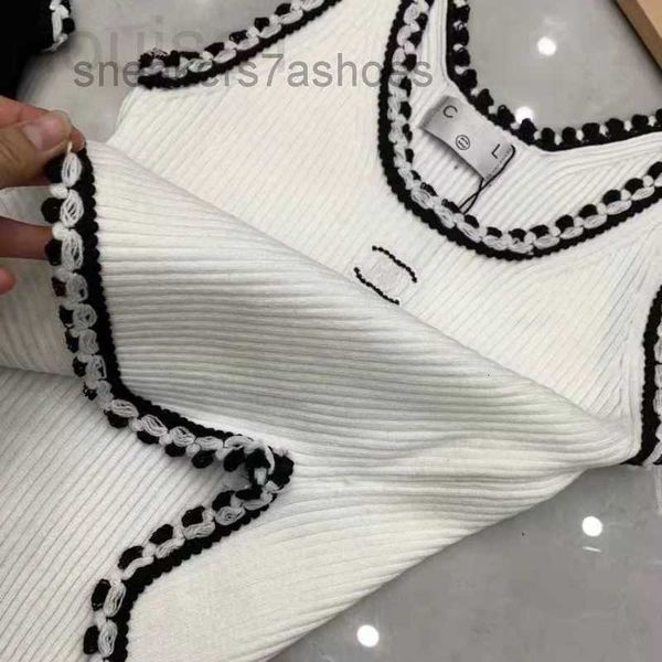 men's t-shirts designer anagram-embroidered women tanks camis cotton-blend tank two c letters designer skirts yoga suit channel dress, White;black
men's t-shirts designer anagram-embroidered women tanks camis cotton-blend tank two c letters designer skirts yoga suit channel dress, White;black