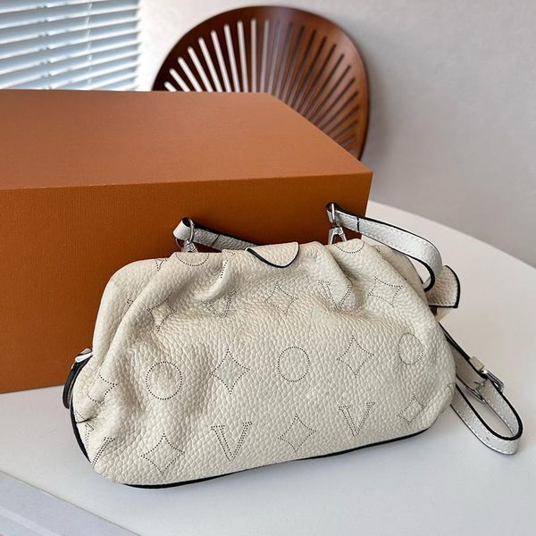 pinhole cloud shoulder evening bags ladies hollow out letter flower soft purses wallet designer womens clutch handbags with box
pinhole cloud shoulder evening bags ladies hollow out letter flower soft purses wallet designer womens clutch handbags with box