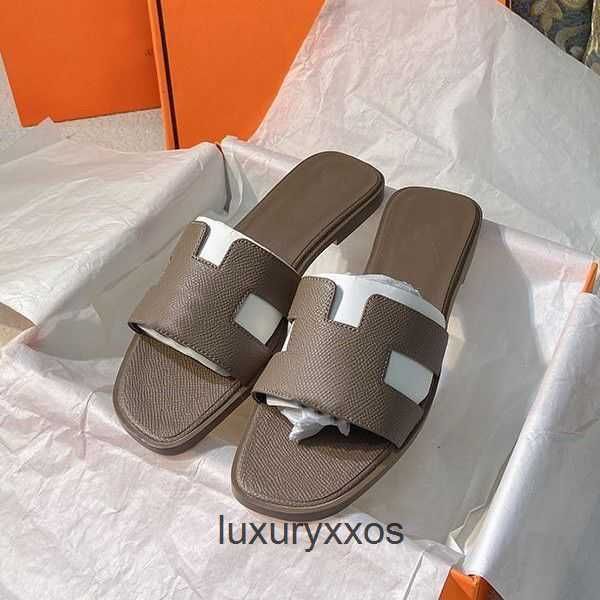 h fashion slipper leather designer hermz flat 2023 oran girl summer sandal beach slippers women letter black white brown slipper 35-42 whso
h fashion slipper leather designer hermz flat 2023 oran girl summer sandal beach slippers women letter black white brown slipper 35-42 whso