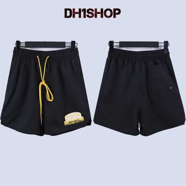 mens shorts craftsmanship summer street fashion designers mens sports rhude shorts loose mesh cloth ventilate beach pants us size s-xl zm82, White;black
mens shorts craftsmanship summer street fashion designers mens sports rhude shorts loose mesh cloth ventilate beach pants us size s-xl zm82, White;black