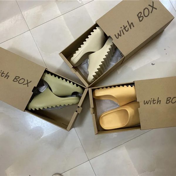 rubber foam slide shoes designer sandals slippers sandals black and white resin pattern slippers men and womenwestern slippers size 36-45
rubber foam slide shoes designer sandals slippers sandals black and white resin pattern slippers men and womenwestern slippers size 36-45