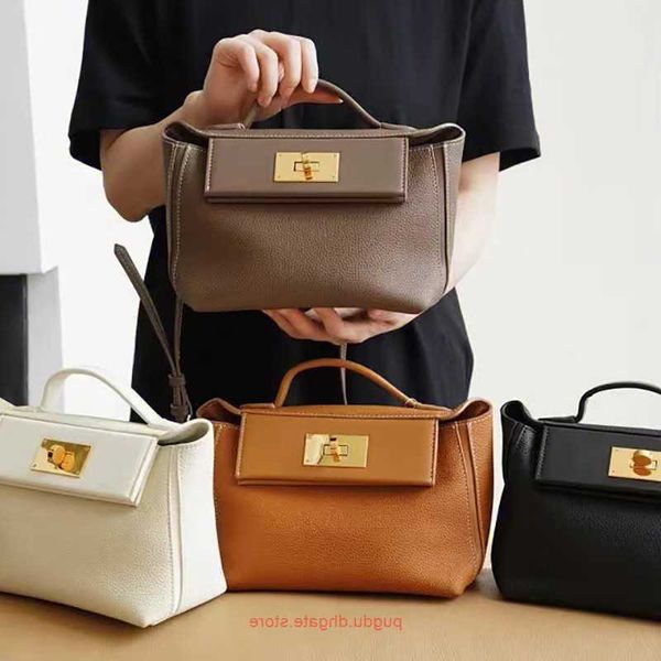 h home designer 2424 tote bags for sale women's bag 2023 new bag 2424 first layer cowhide dumpling bag wing bag handheld one shoulder c
h home designer 2424 tote bags for sale women's bag 2023 new bag 2424 first layer cowhide dumpling bag wing bag handheld one shoulder c