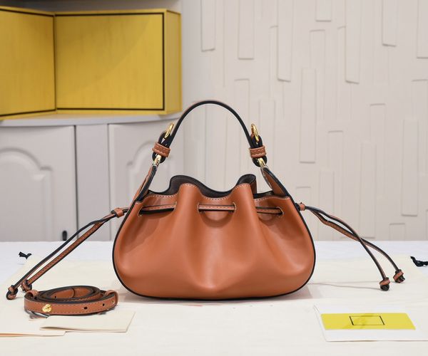 9a fashionable women's shoulder bag, dumpling bag, crossbody bag, famous designer messenger leather handbag, crossbody bag, casual draw
9a fashionable women's shoulder bag, dumpling bag, crossbody bag, famous designer messenger leather handbag, crossbody bag, casual draw