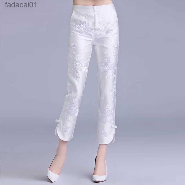 2020 new chinese style improved cheongsam women pants retro embroidery slim tang suit cropped pants l230621, Black;white
2020 new chinese style improved cheongsam women pants retro embroidery slim tang suit cropped pants l230621, Black;white